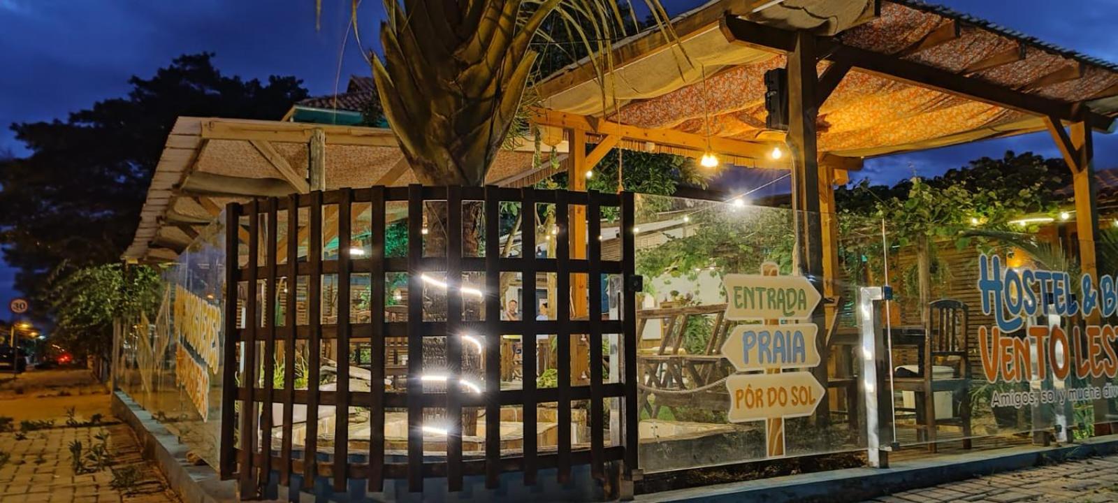 Hostel Vento Leste *
